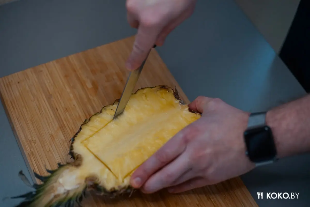 Рецепт пьяных молодых осьминогов с яичным рисом в ананасе на 8 марта - фото - 16