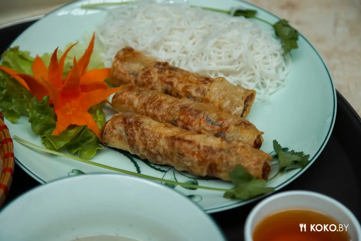 Рядом с офисом Онлайнера открыли демократичную фошную «Sen Hanoi» и польскую шаурмятню - фото - 29