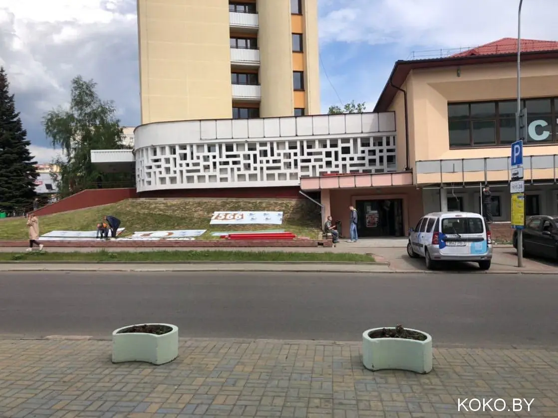 Ресторан «Burger King» захватил помещение на Якуба Коласа - фото - 2