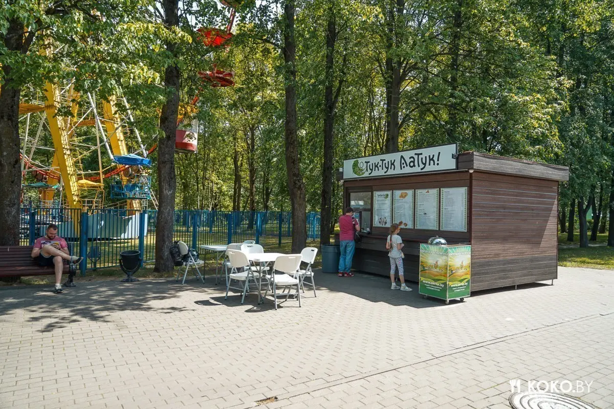 Не социально ответственный экостритфуд в парке Челюскинцев от фермеров «Тук-тук. Латук!» - фото - 2