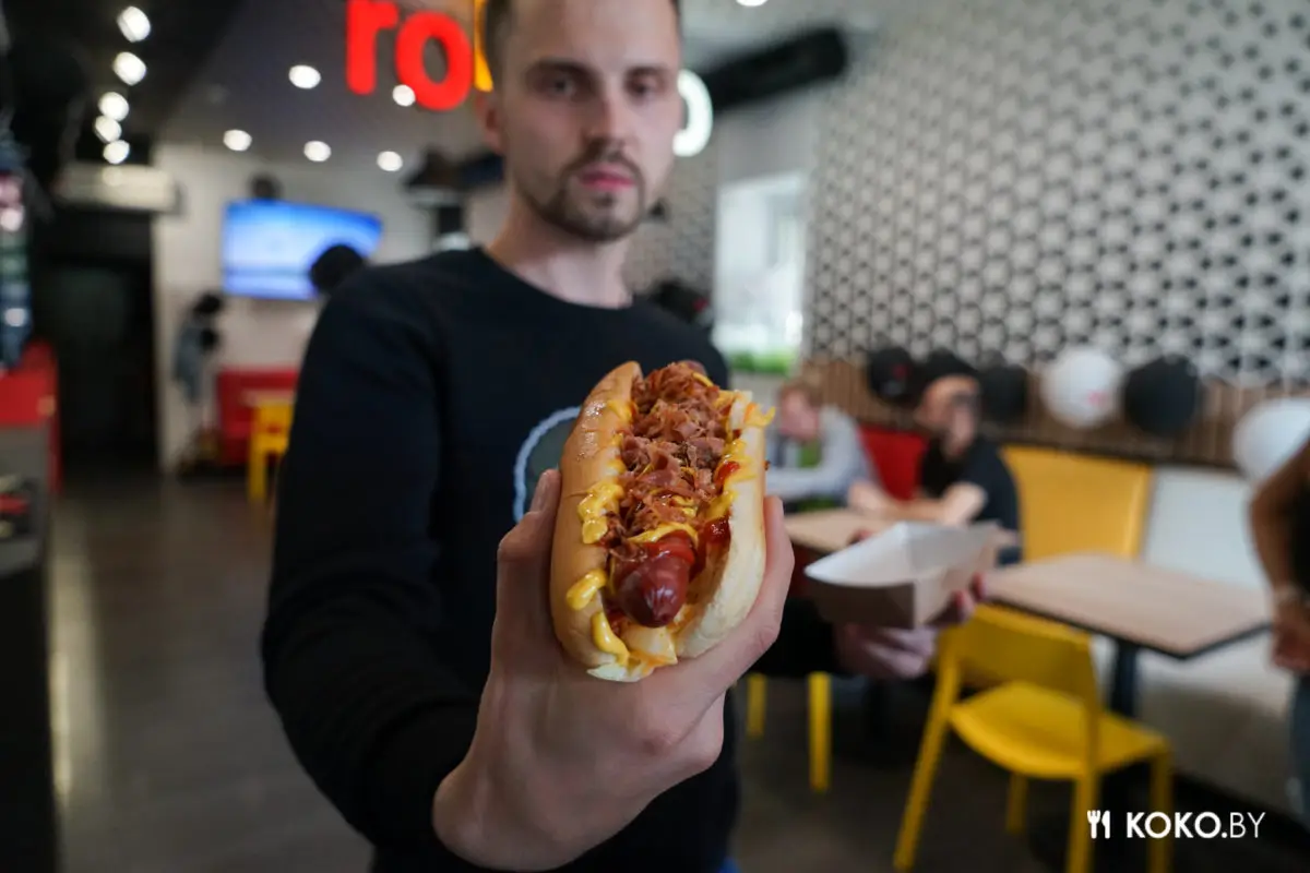 Хайпанём? Для серебрянских открыли круглосуточное кафе «RoKoko» - фото - 21