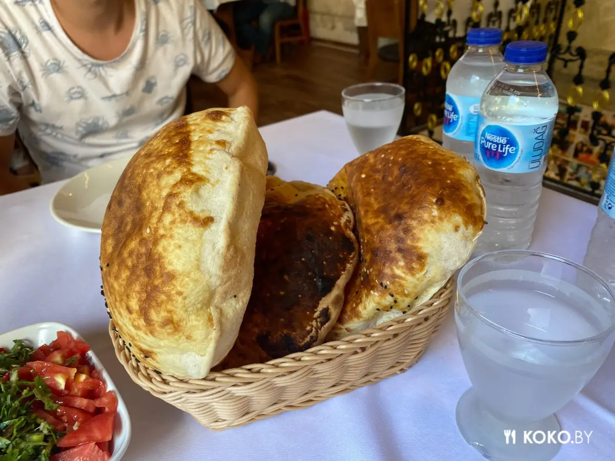 Чья кухня круче? Стейки Нусрета или килограммовые куры Бурака - фото - 34