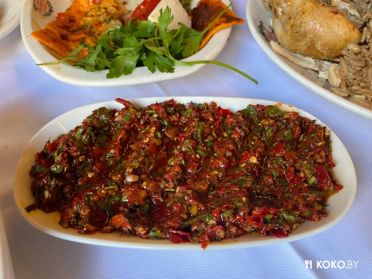 Чья кухня круче? Стейки Нусрета или килограммовые куры Бурака - фото - 39