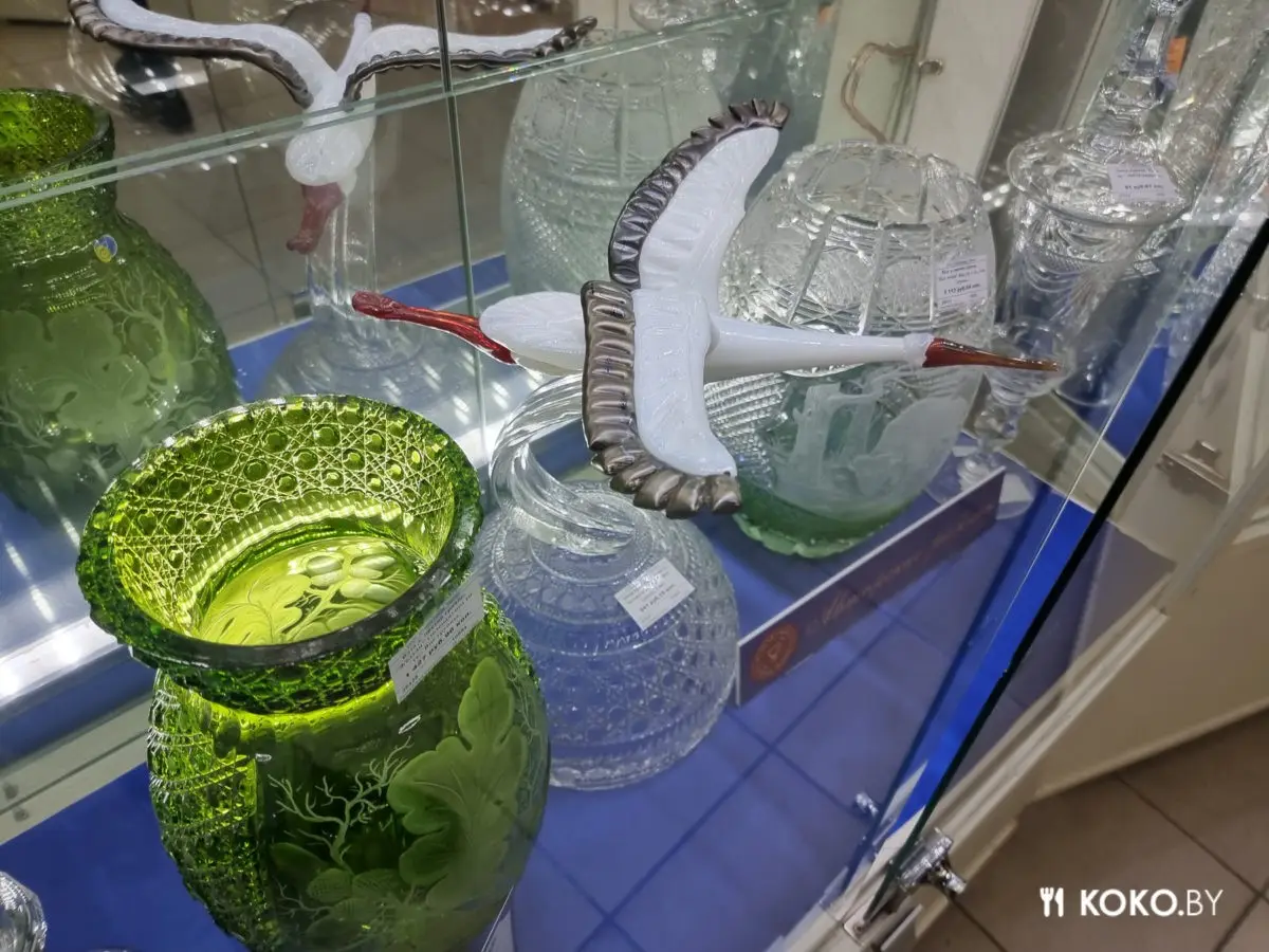 Это бабушкин сервиз? Что полезного можно унести домой из магазина стеклозавода «Неман» - фото - 32