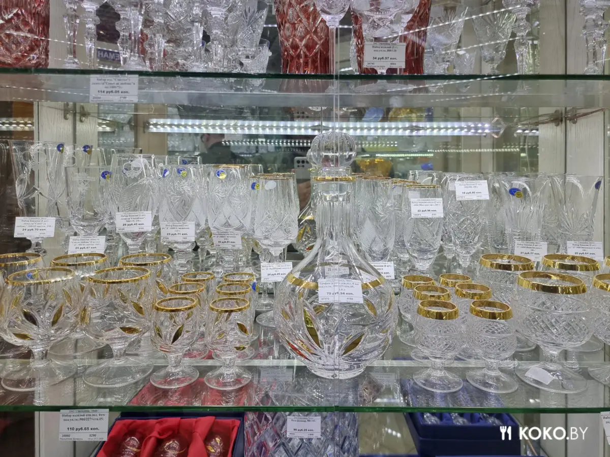 Это бабушкин сервиз? Что полезного можно унести домой из магазина стеклозавода «Неман» - фото - 23