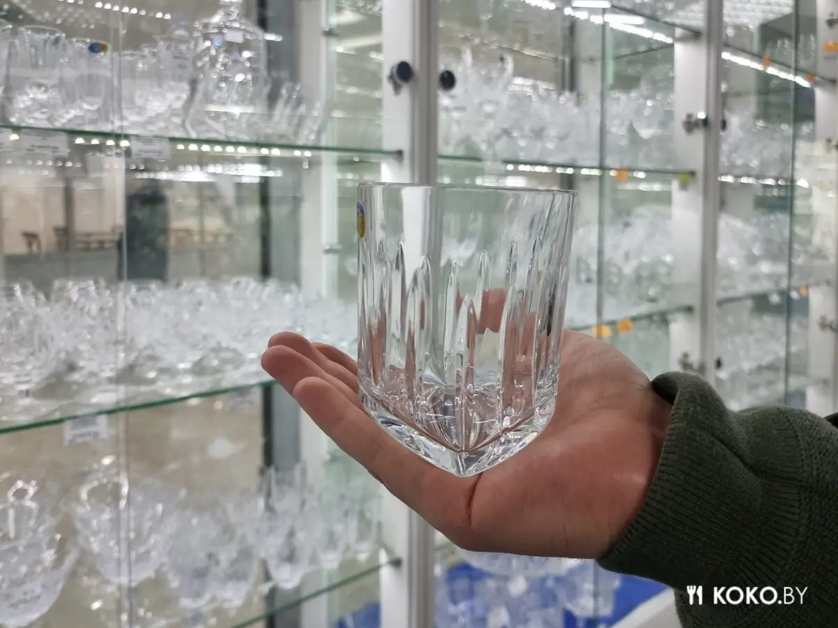 Это бабушкин сервиз? Что полезного можно унести домой из магазина стеклозавода «Неман» - фото - 14