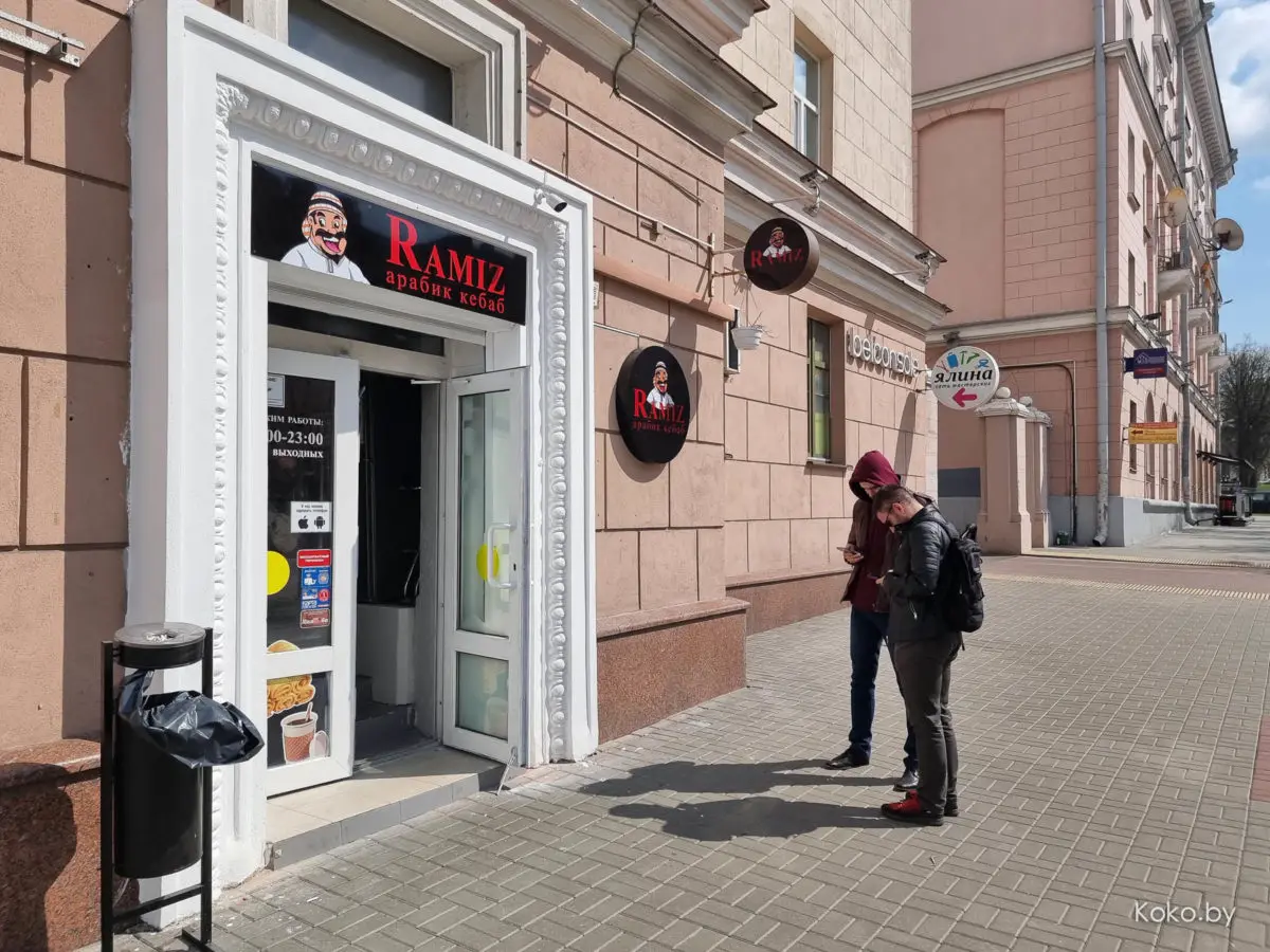 Контрольная закупка. Сколько сейчас стоит и из чего готовят самую дешёвую шаурму - фото - 36