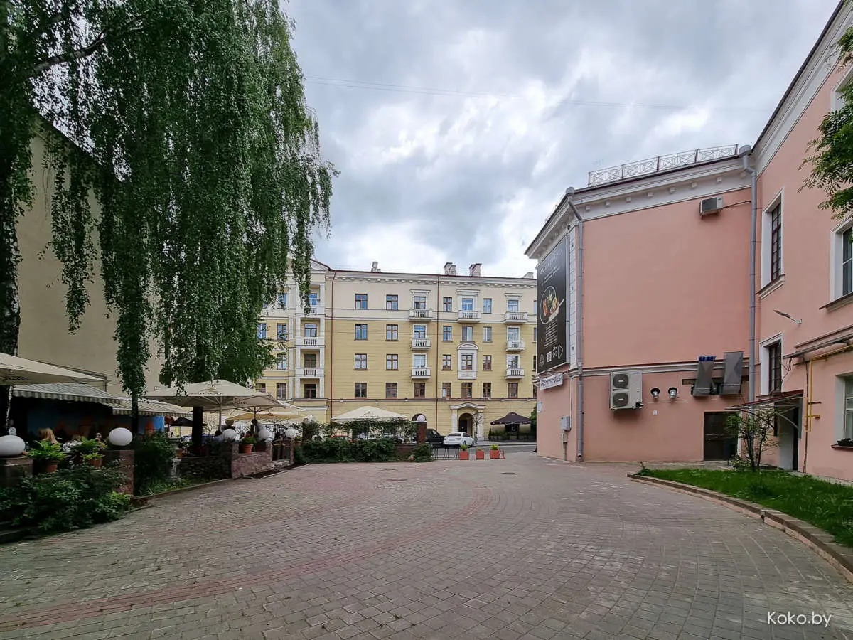 Эмоциональное кафе «Мадам Коко» с нетрадиционным подходом ко всему - фото - 6