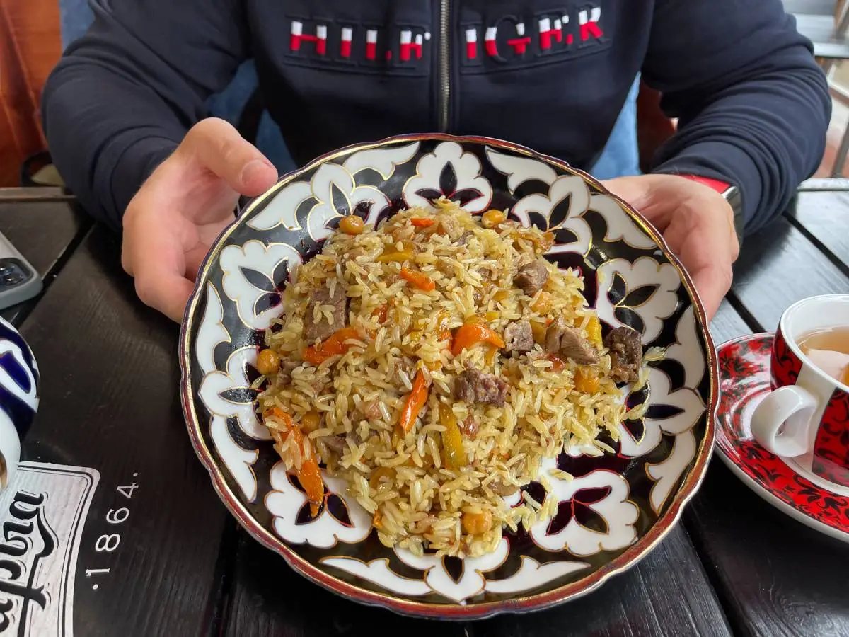 Прошёлся по всем пловным Минска, чтобы найти самый вкусный плов с барашком до 11р за много - фото - 1