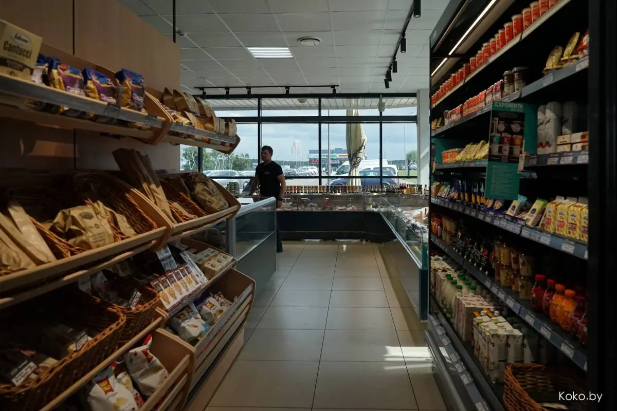 Тормознул «Амиго», где под крышей своя кулинария, деликатесная лавка и гастробар - фото - 22