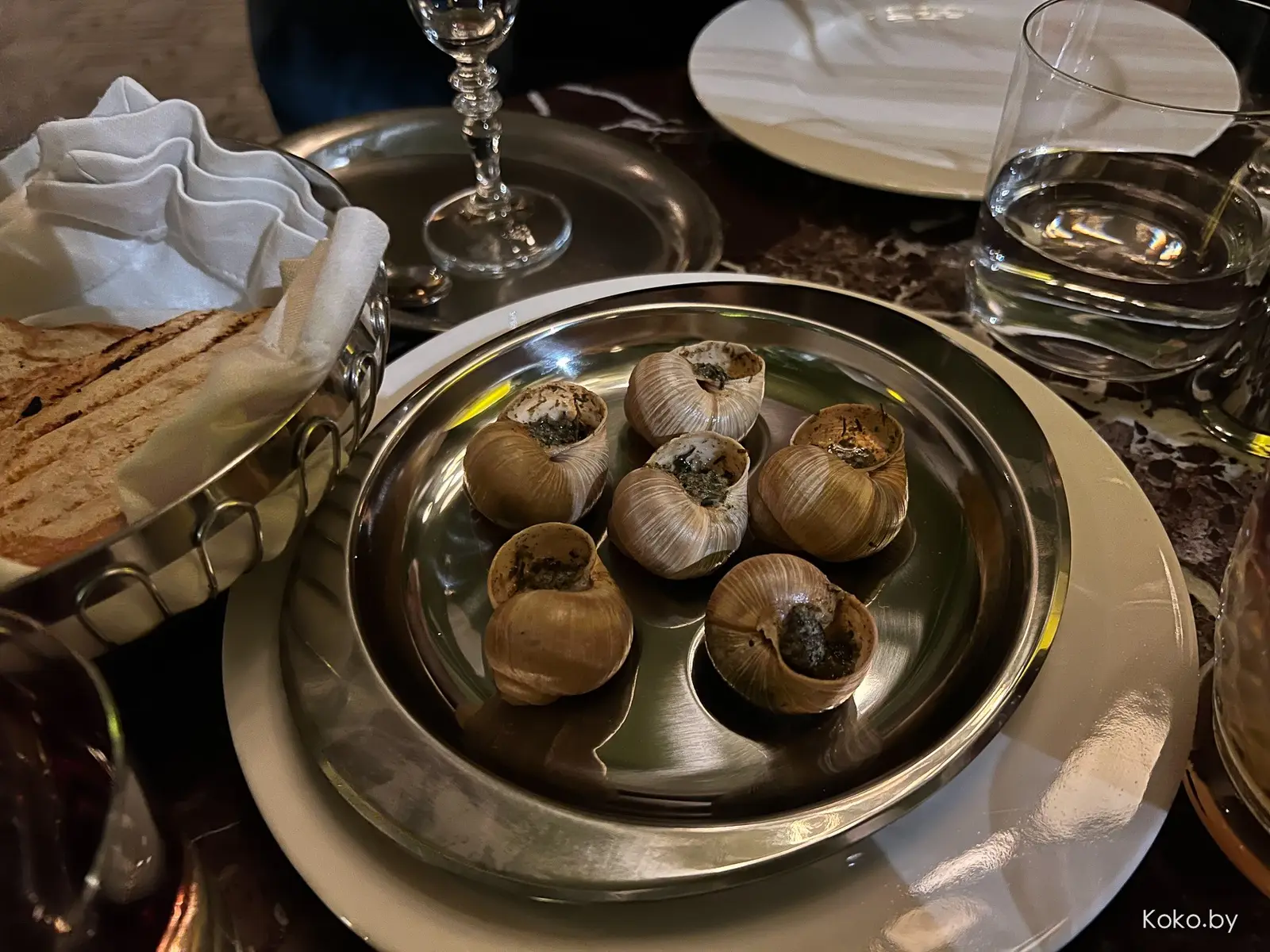 Попробовал на вкус новый красивый коктейльный бар «Мартиник» и выжил! - фото - 25