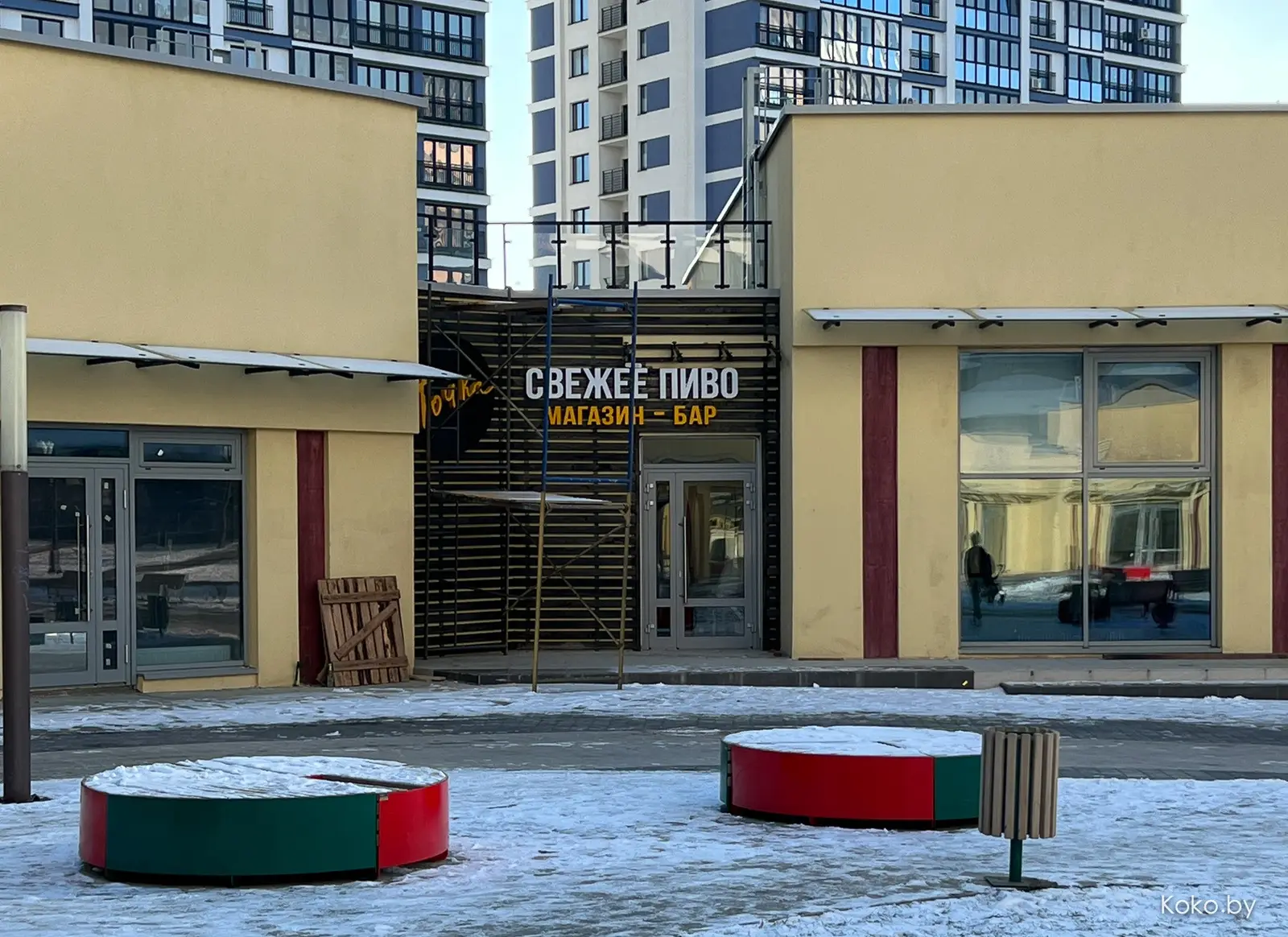 В «Минск Мир» теперь своя кальянная, стрёмная шаурма и для парней пивная разливайка - фото - 17
