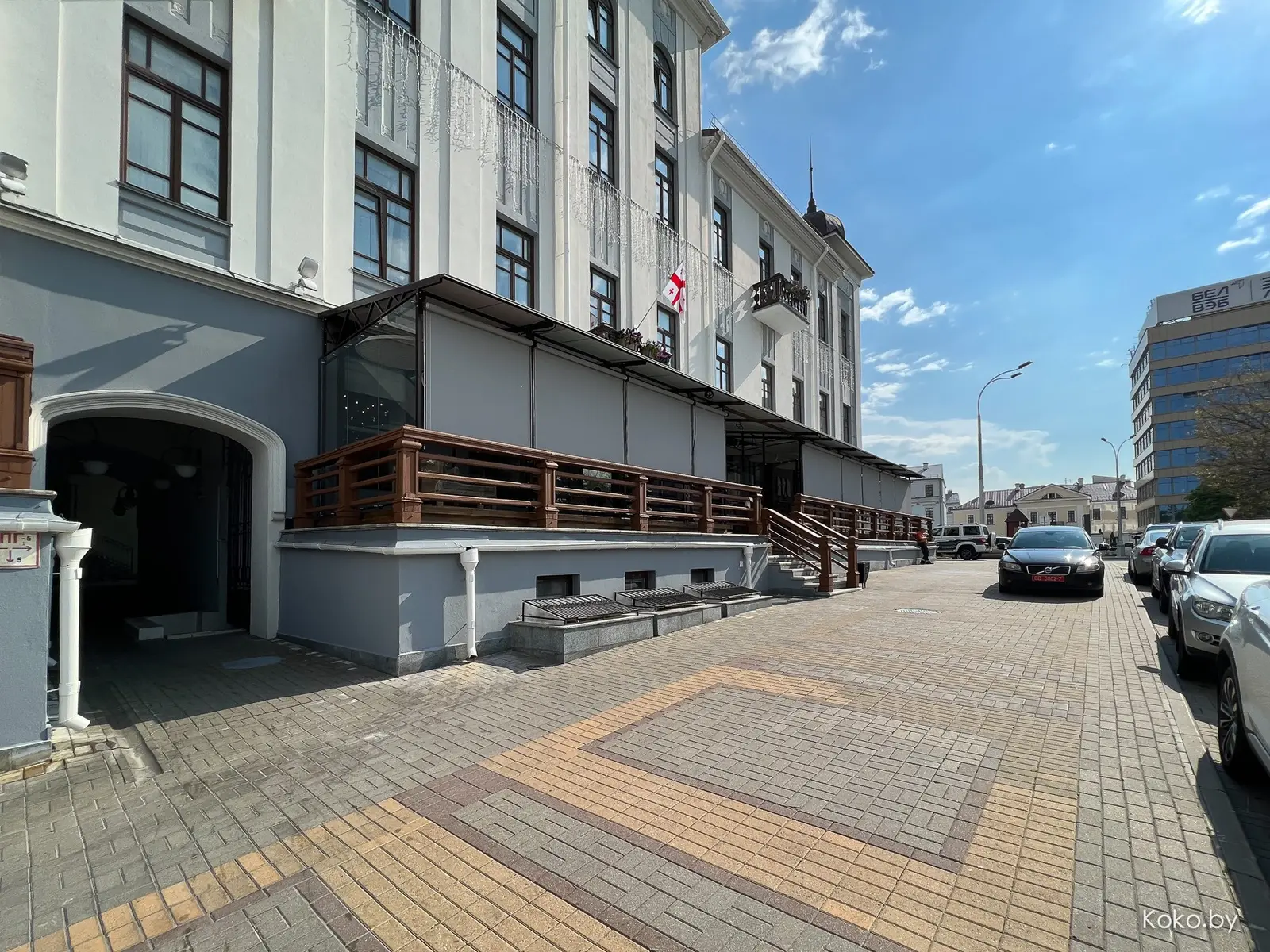 На какого живца нас хотят брать в новом большом винном ресторане «Марбл» с площади Свободы - фото - 2