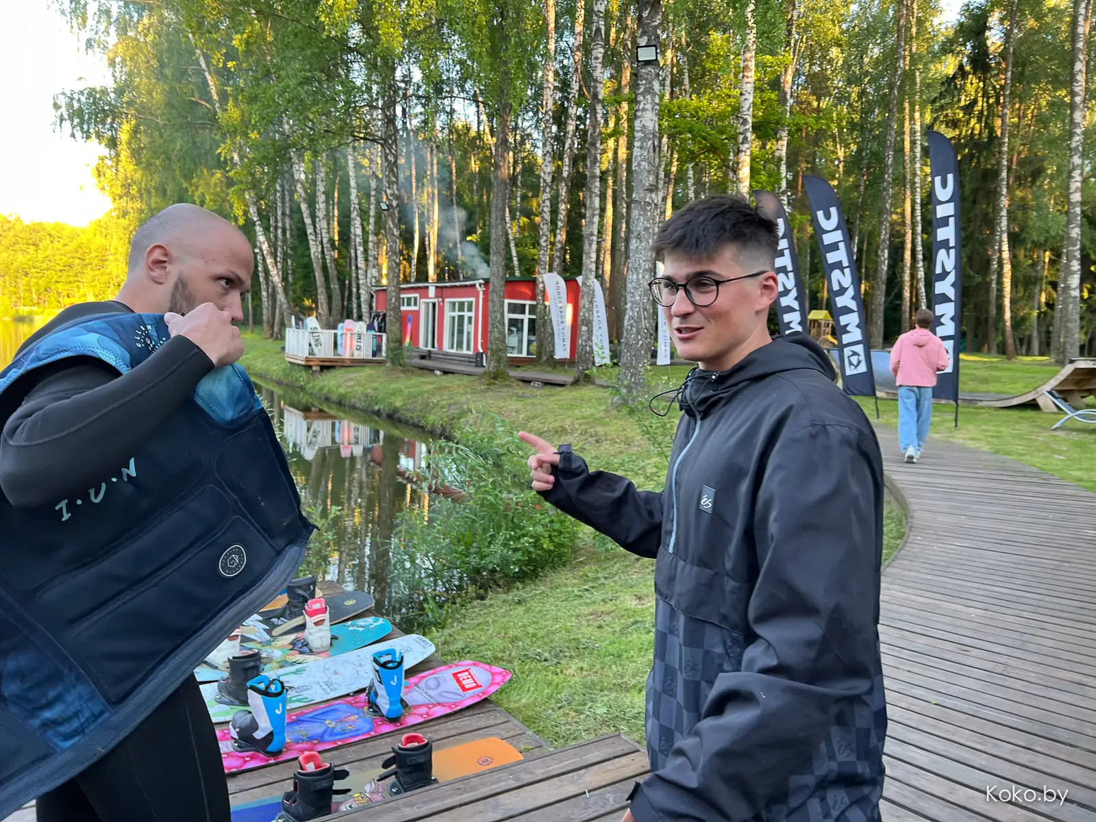 Кто хочет научиться катать на вейкборде? Сливаю спрятанный в лесу отель-вейкпарк «Волма» - фото - 25