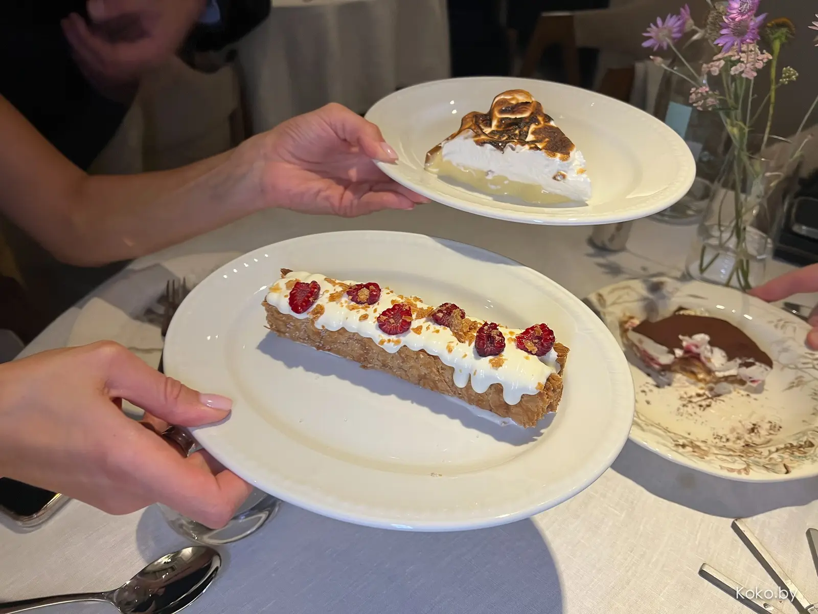 Тарелки в собаках и покрышка из осьминога в новом красивом заведении «Фьори» на площади ресторанов - фото - 44