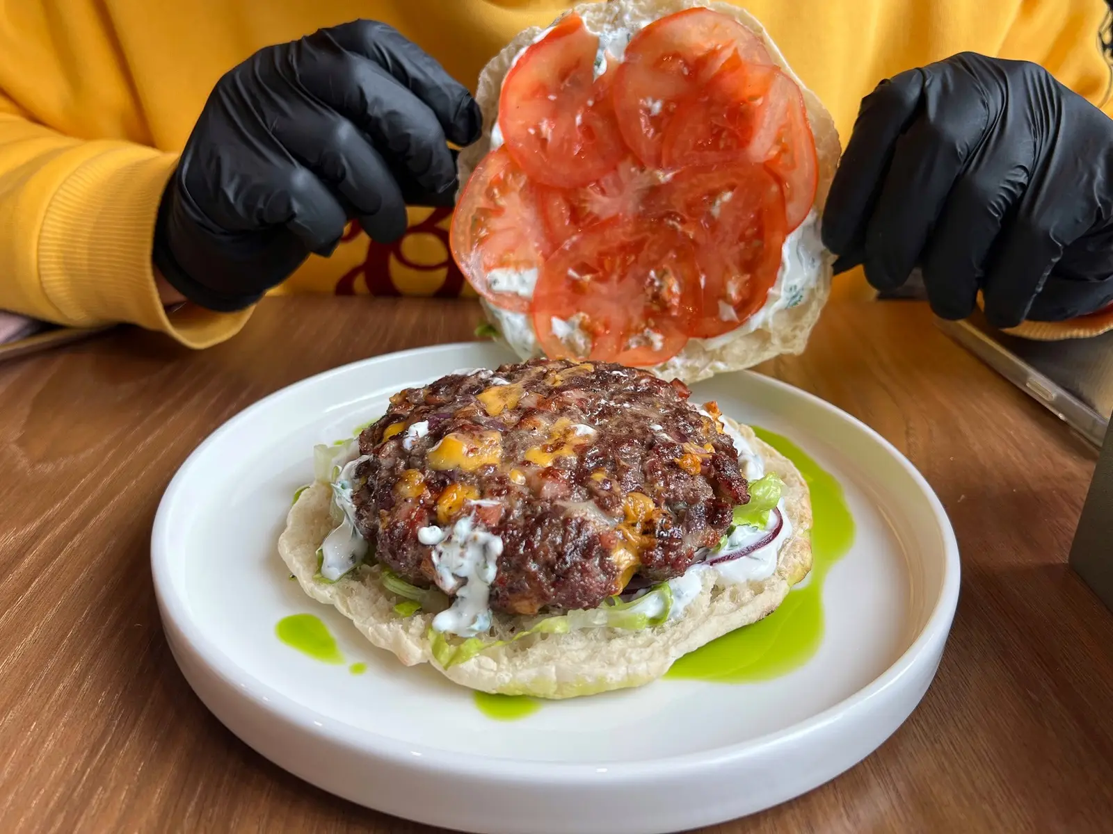 Проверяем, смогут ли приготовить по-человечески мясо в новом гриль-баре «Компания» - фото - 1