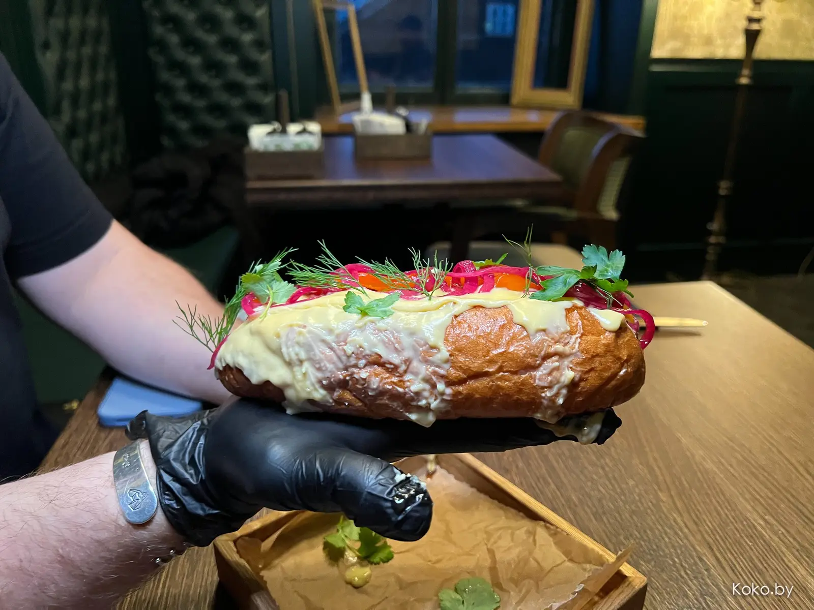 Решил проверить, в каком заведении приготовят самый вкусный хот-дог эвер! - фото - 39