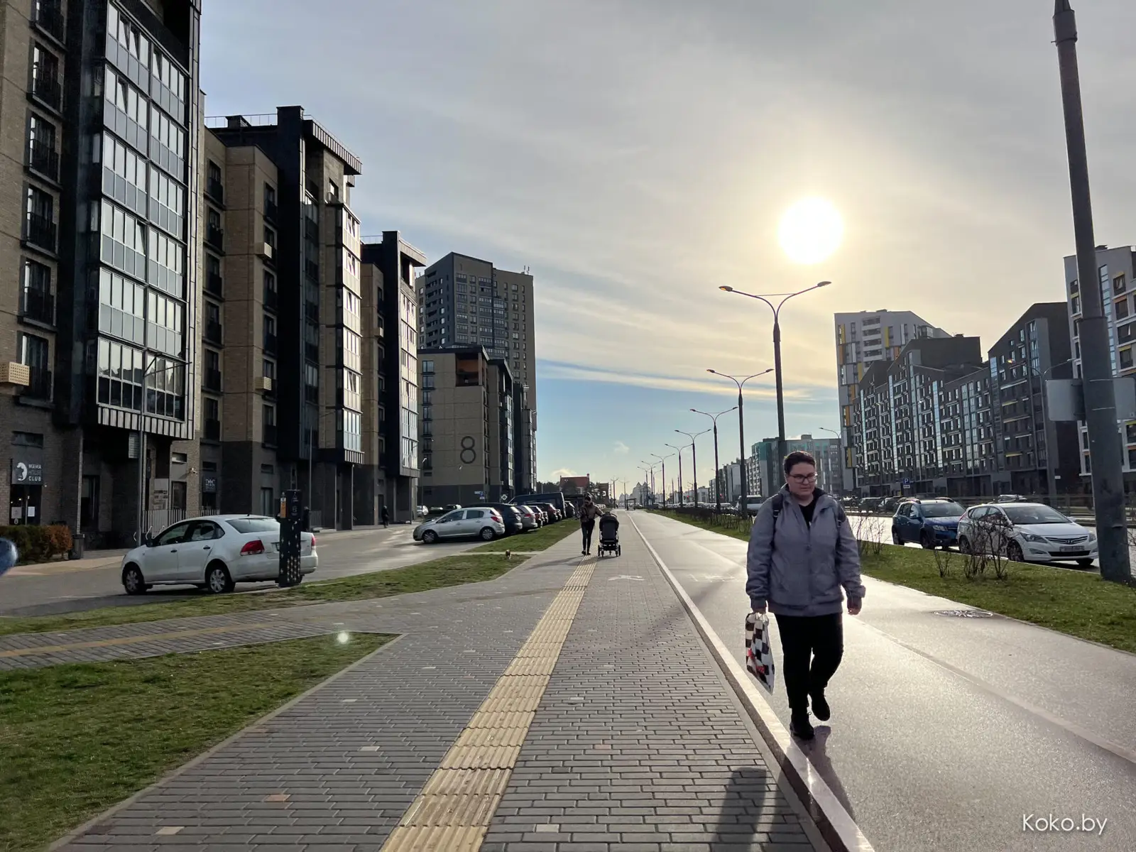 Выжить в Новой Боровой. Проверяем, что нового из еды у них появилось: чебуреки, шаурма, сало и кофе - фото - 2