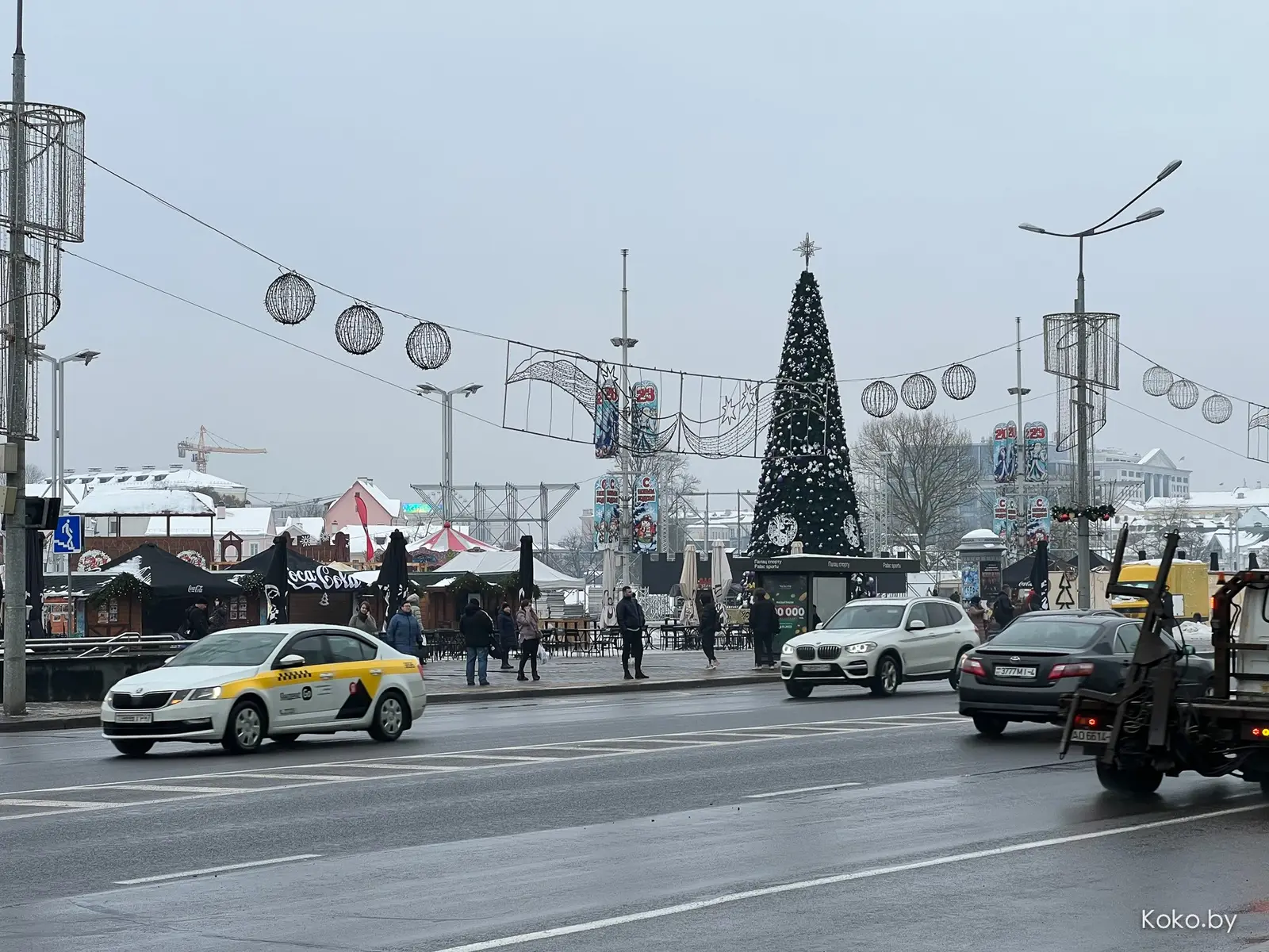 Куда сходить вечером? Прошлись по новогодним ярмаркам, посмотрели цены, попили глинтвейн - фото - 19
