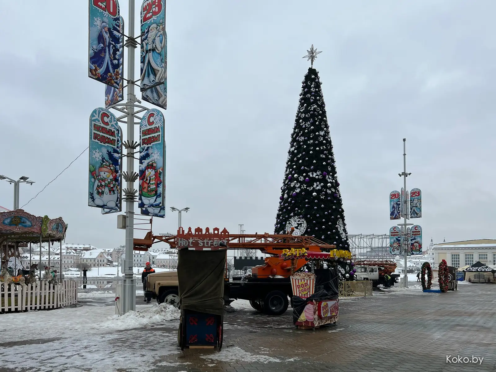 Куда сходить вечером? Прошлись по новогодним ярмаркам, посмотрели цены, попили глинтвейн - фото - 32