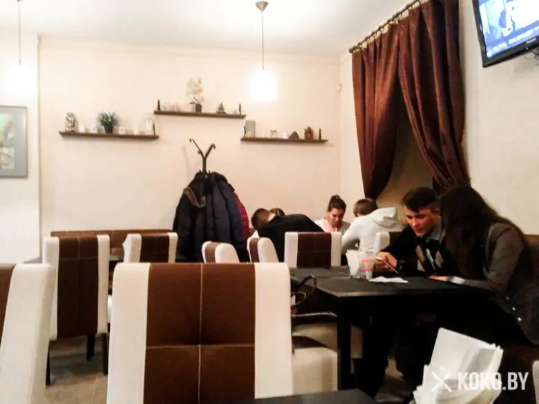 Заведения: В центре Минска открылся «Bubbles Bar (Бабблс Бар)» — место где можно попробовать волшебный напиток