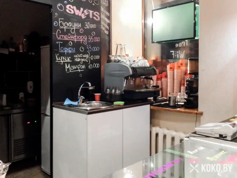 Заведения: В центре Минска открылся «Bubbles Bar (Бабблс Бар)» — место где можно попробовать волшебный напиток
