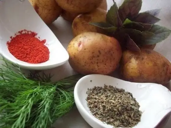 Овощи и гарниры: Картошка по-деревенски