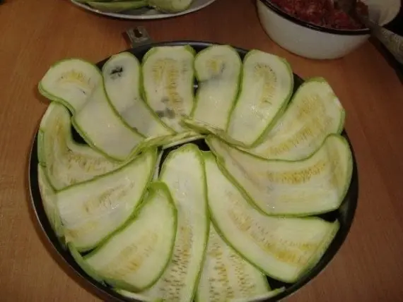 Запеканки: Вкусная кабачковая запеканка