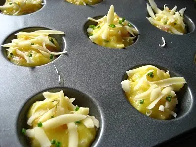 Закуски: Яйцо чучела запеченный картофель