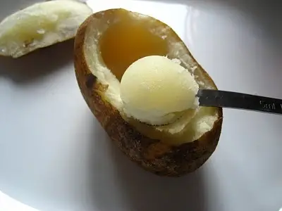 Закуски: Яйцо чучела запеченный картофель