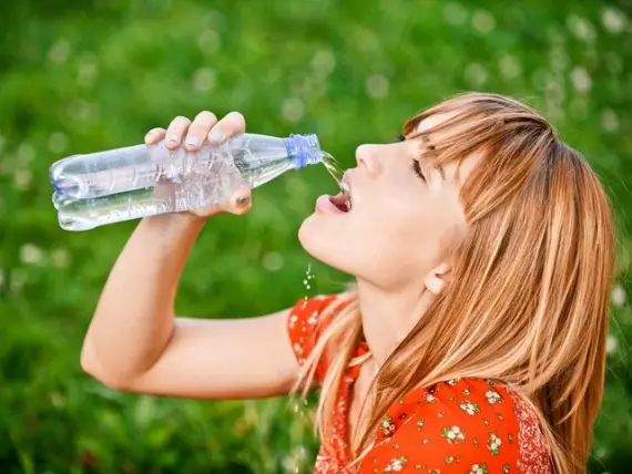 Диеты: Закажи воду и стань стройным!