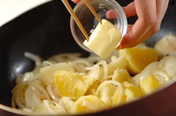 Овощи и гарниры: Жареный картофель карри