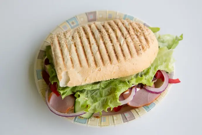 Заведения: Пародия на Subway. Ещё один очаг фаст-фуду в Минске Sandwich Club