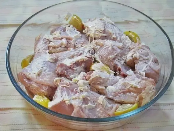 Птица: Курица, запеченная с лимоном