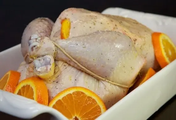 Птица: Курица, запеченная с апельсинами