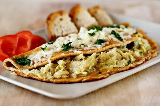 Завтраки: ФОТО РЕЦЕПТ: Омлет с капустной начинкой