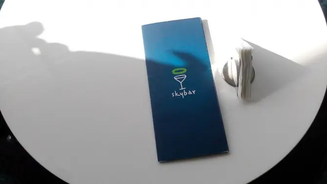 Instagram: Тайный гость КокоБай в Вильнюсе: Один из топовых баров «Skybar»