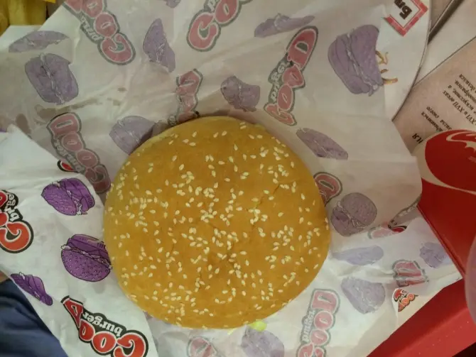 Instagram: Good Burger - странные гамбургеры, но очень вкусный кофе!