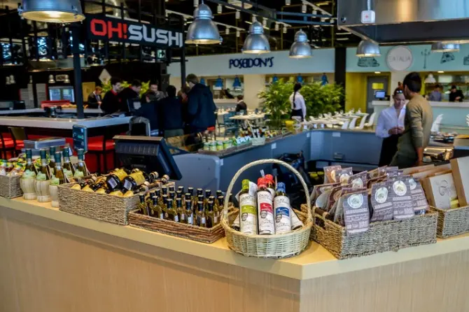 Минск: Food Republic: 10 ресторанов и 7 кафе и деликатесных лавок под одной крышей
