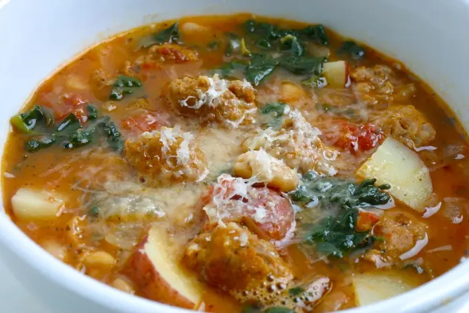Рецепты: Настоящий, мясной Тосканский суп с сыром и картофелем