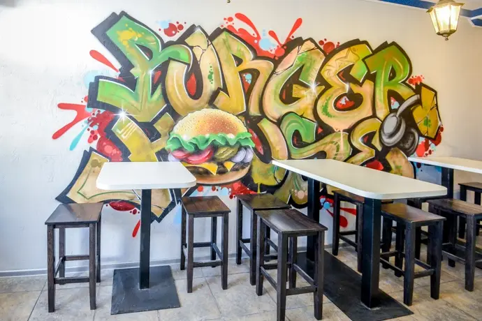 Заведения: Burger House – убийца МакДональдса и Гудиса еще одна сомнительная закусочная с домашними гамбургерами
