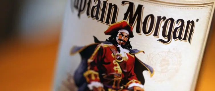 Instagram: Арбузно-ромовый фреш. 250 грамм Captain Morgan в 2 килограммах арбуза