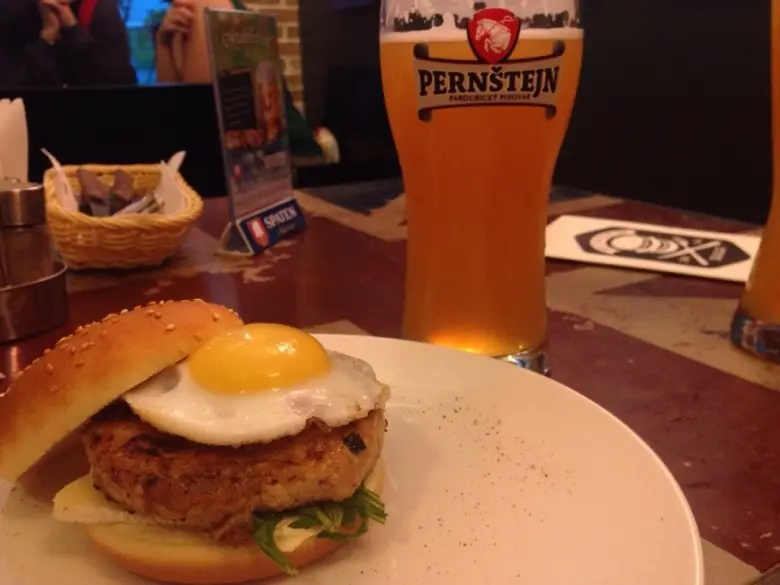 Заведения: «Burger Bar 36/14» — размер не всегда важен, если речь идет о гамбургерах