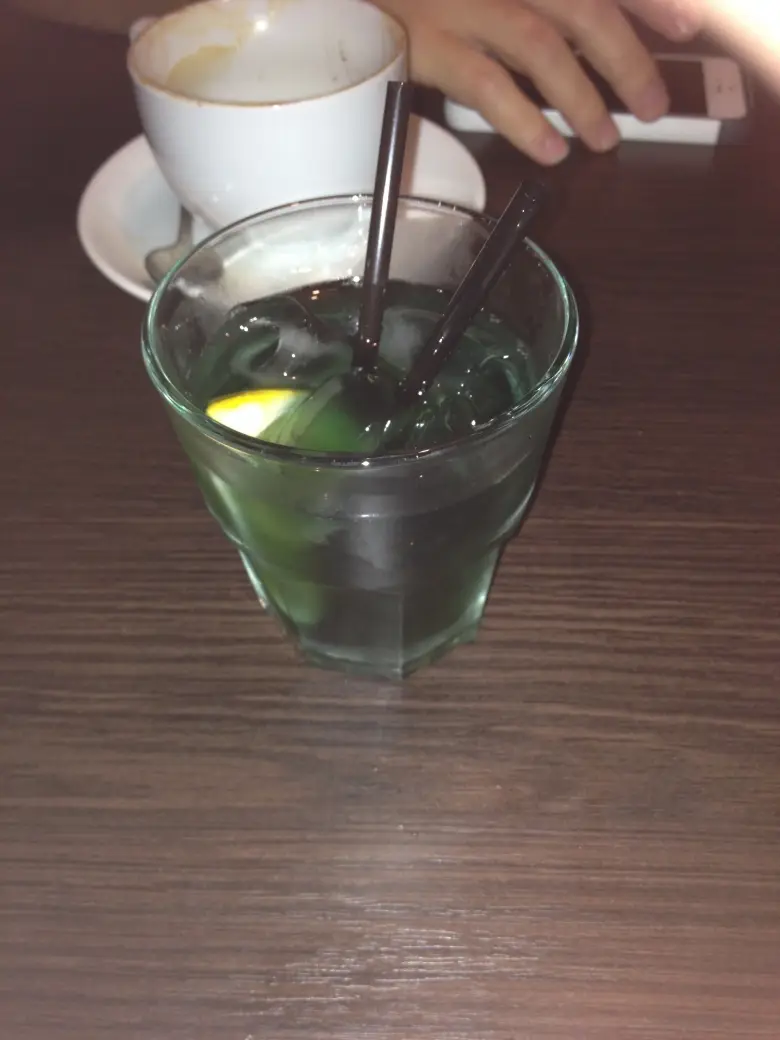 Заведения: «Z-bar» на Карла Маркса, зомби-бар с спорными коктейлями