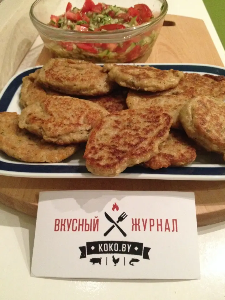 Instagram: Фитнес блинчики из овсянки с тунцом и соусом сальса