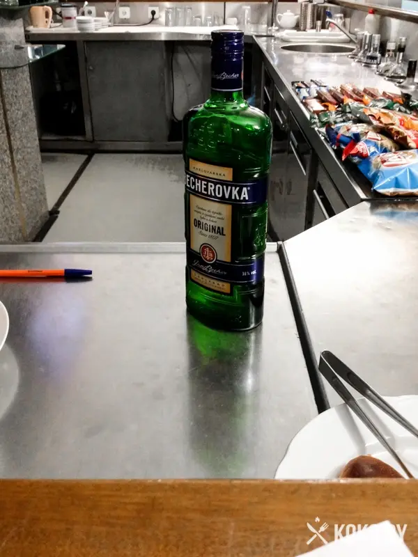 Заведения: Туда и обратно: Восточная кухня в Туапсе