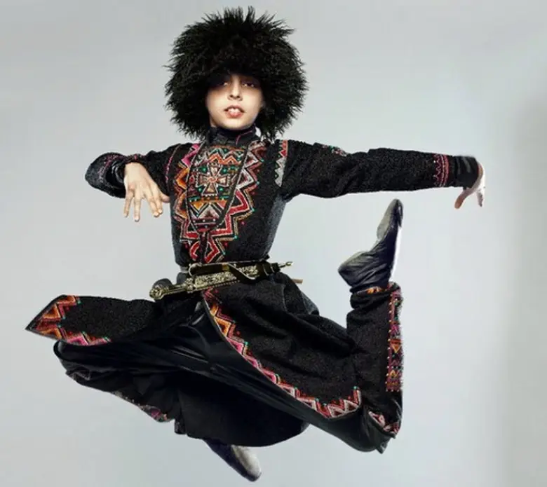Заведения: Доставка еды на дом: «Kuzin.by (Кузин.бай)» – За уаше здароуе пью да дна