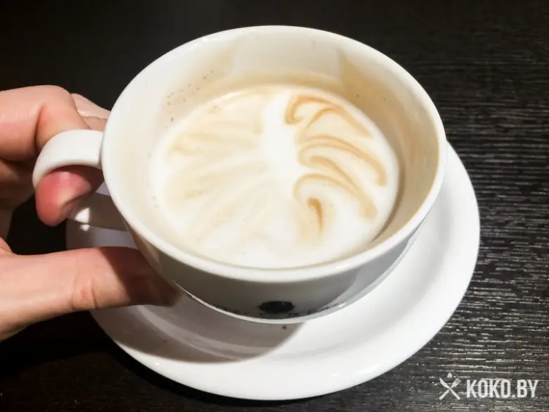 Заведения: Резиновый сэндвич с курицей на обед в кафе «Caffe Del Parco (Кафе дель Парко)»