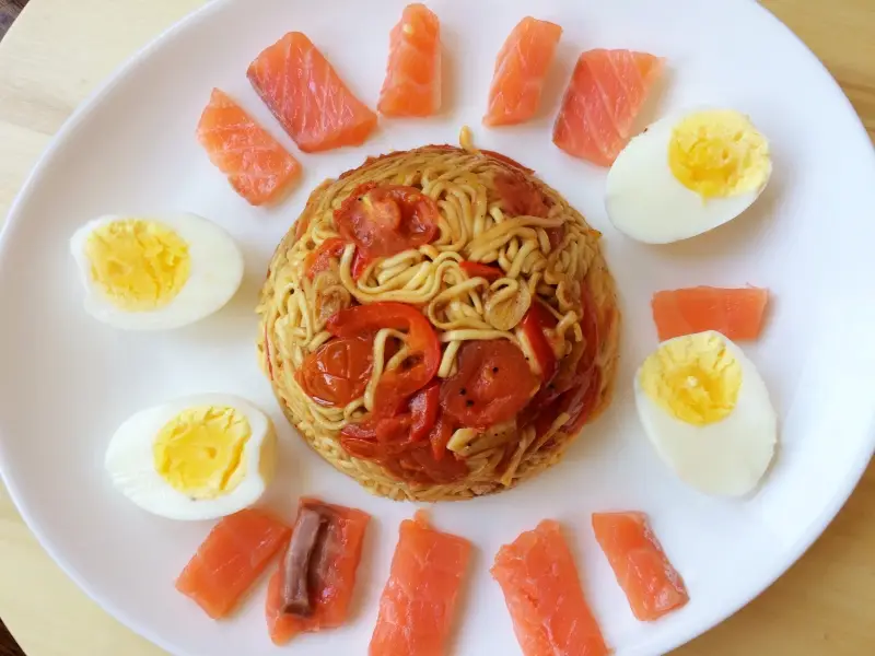 Рецепты: Яичная лапша с овощами по-азиатски