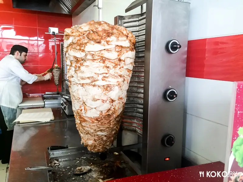Заведения: В поисках самой вкусной шаурмы: восточное кафе «Shawarma Mazaj (Шаурма Мазаж)» в ТРЦ Галилео